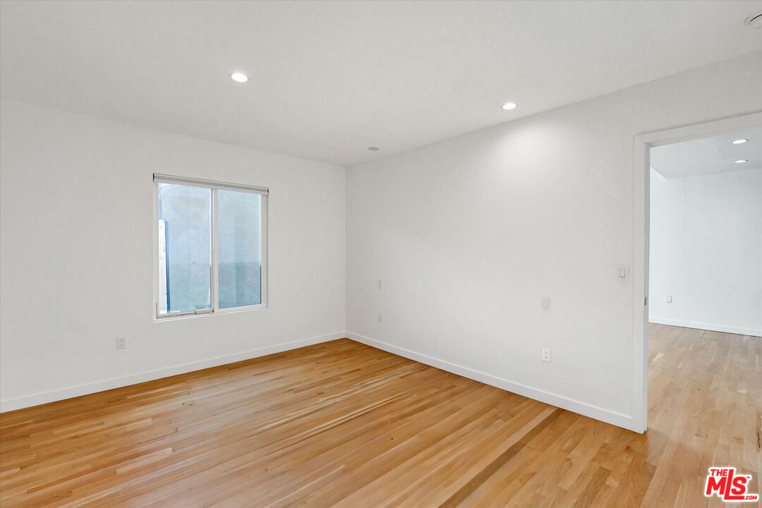 MLS #25630067 image #27