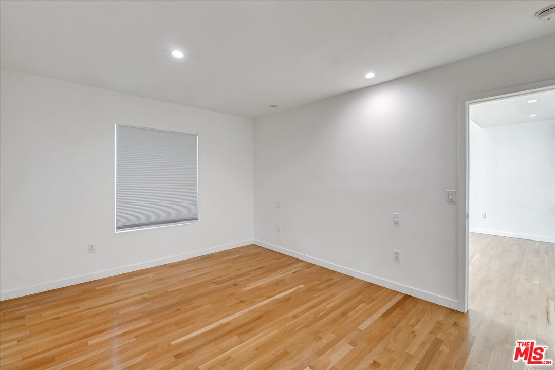 MLS #25630067 image #28