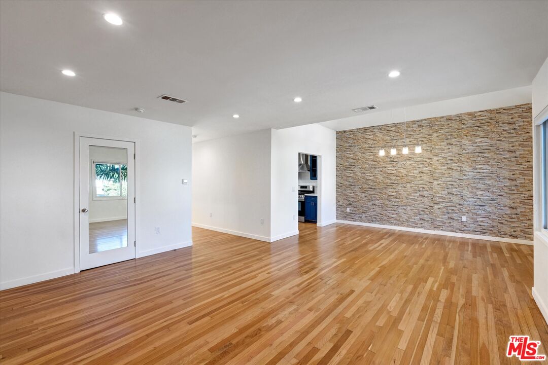 MLS #25630067 image #5