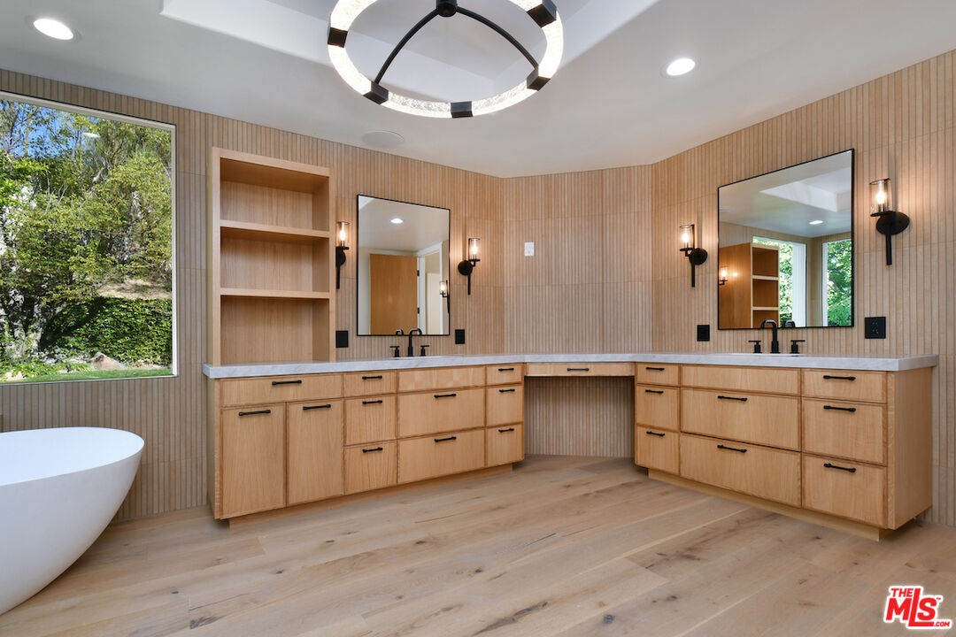 MLS #25630525 image #34