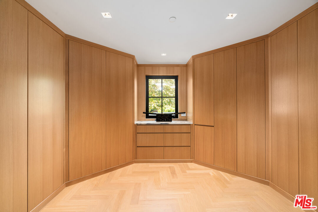 MLS #25630591 image #10