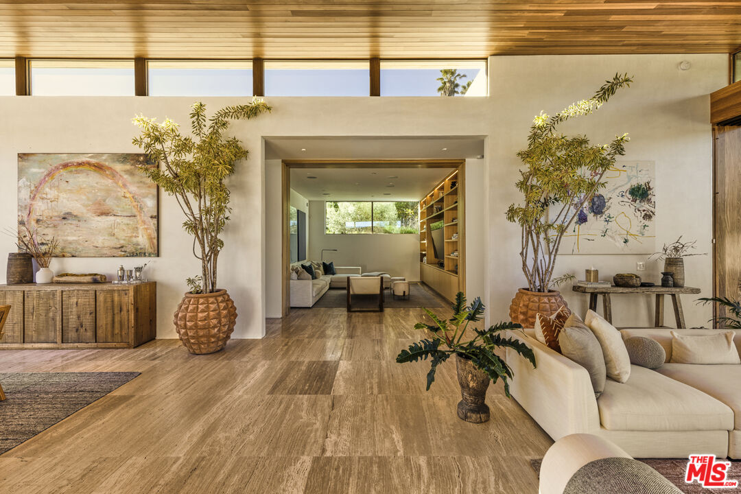 MLS #25630597 image #11