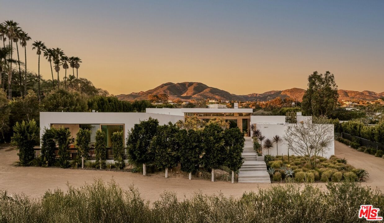 MLS #25630597 image #1