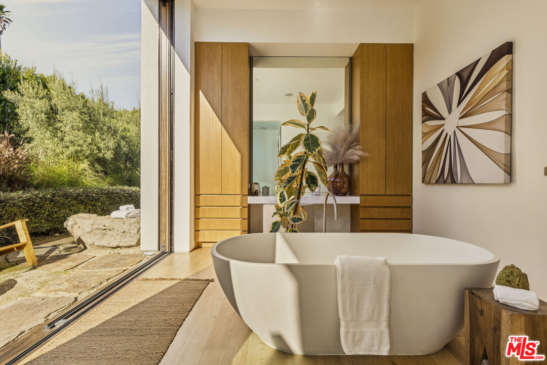 MLS #25630597 image #20