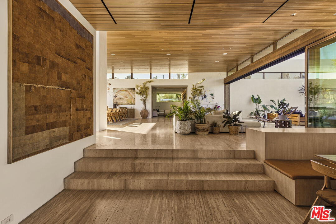 MLS #25630597 image #4