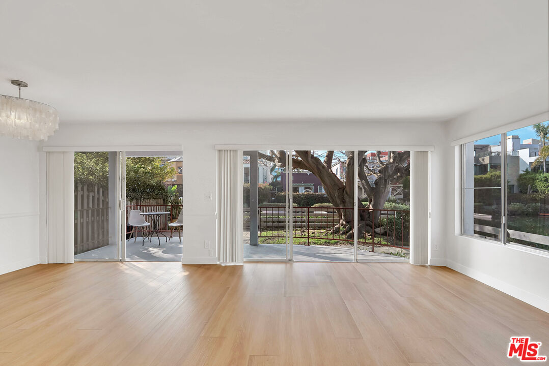 MLS #25630637 image #1