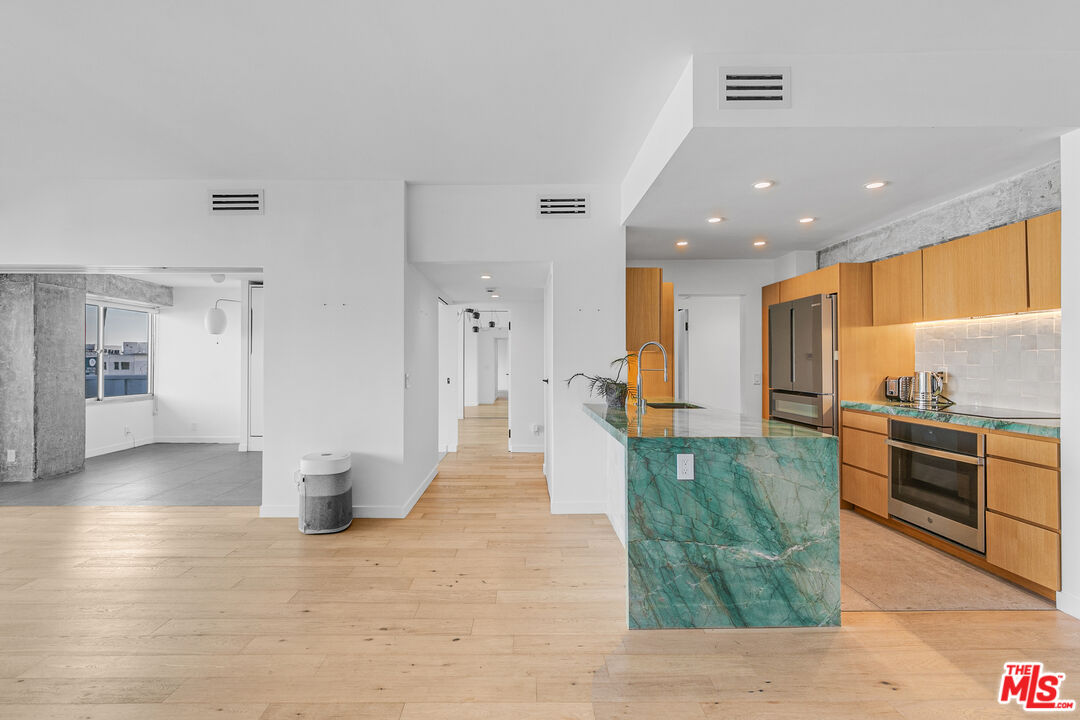 MLS #25630645 image #1