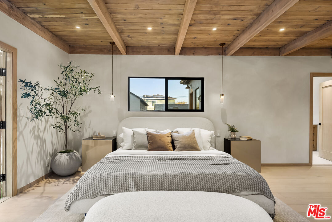 MLS #25630903 image #10