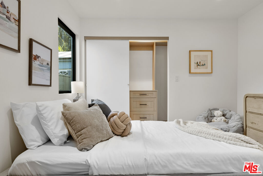 MLS #25630903 image #16