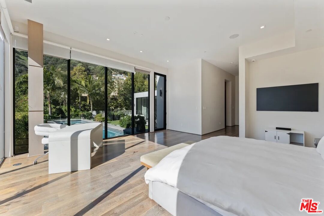 MLS #25631025 image #21