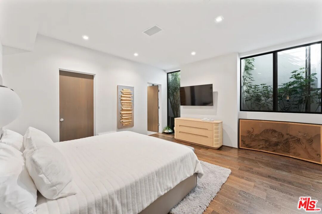 MLS #25631025 image #28