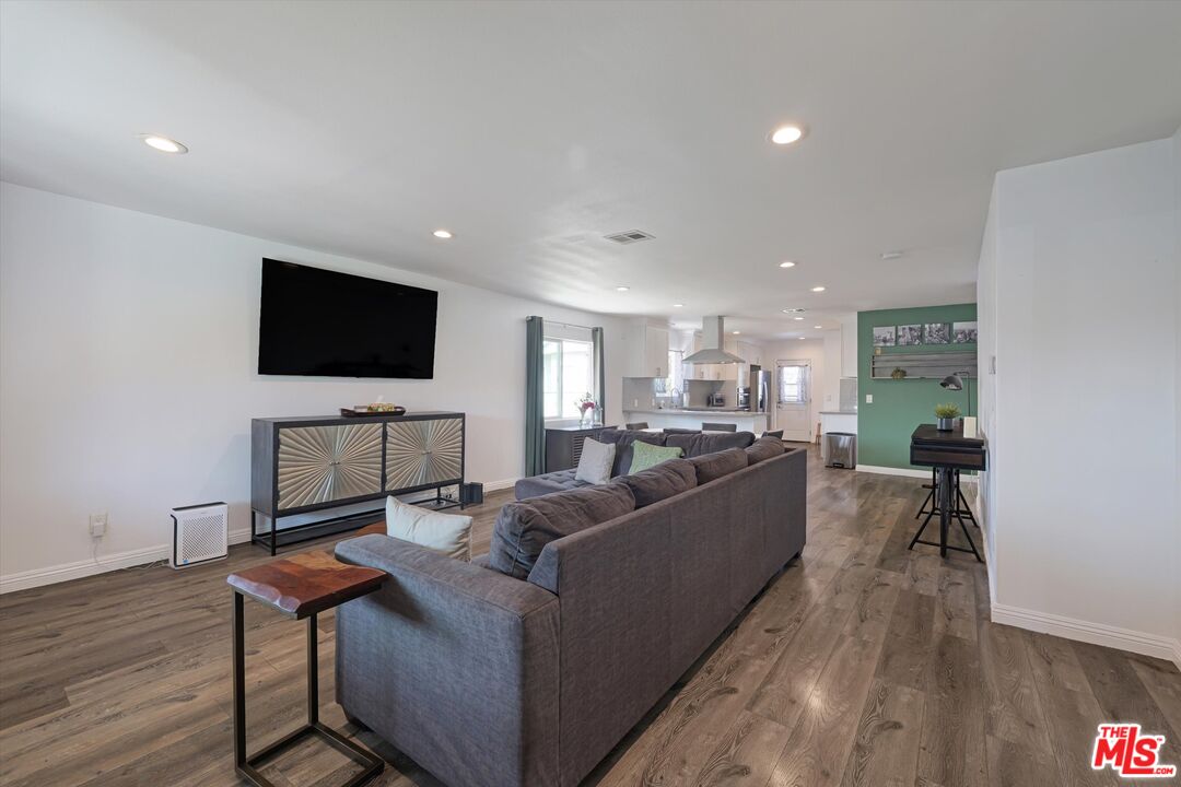 MLS #25631409 image #3