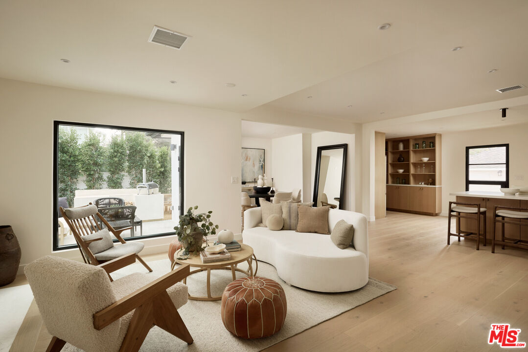 MLS #25631417 image #1