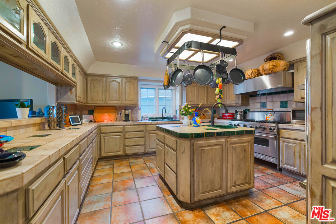 MLS #25631745 image #16