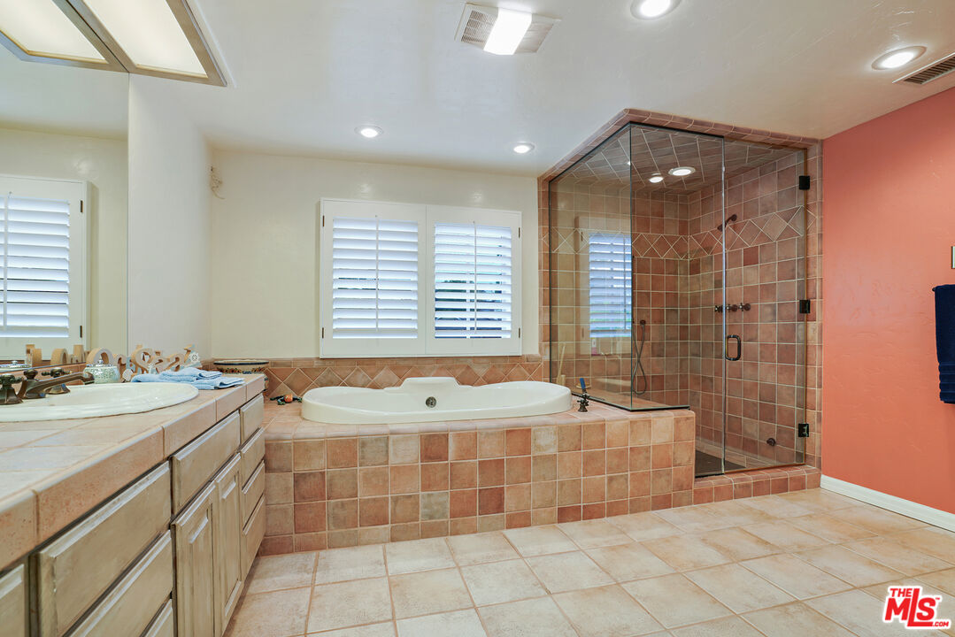 MLS #25631745 image #27