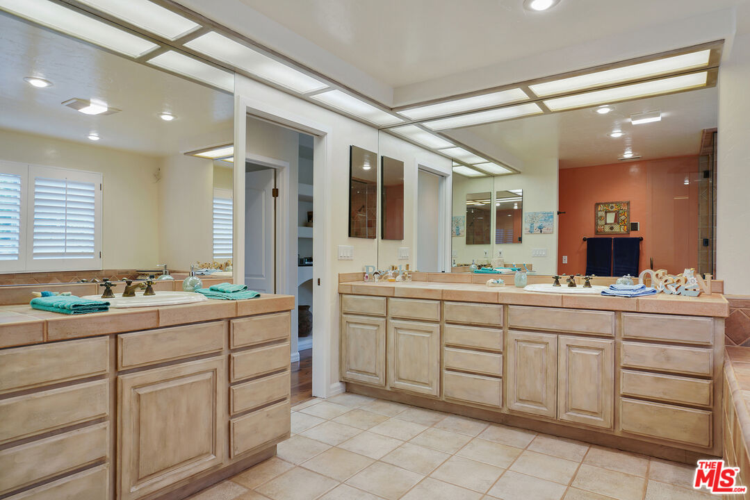 MLS #25631745 image #28