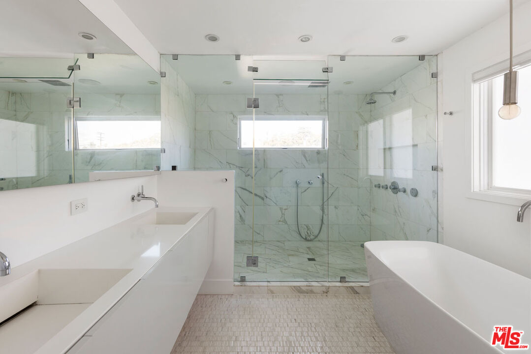 MLS #25631781 image #13