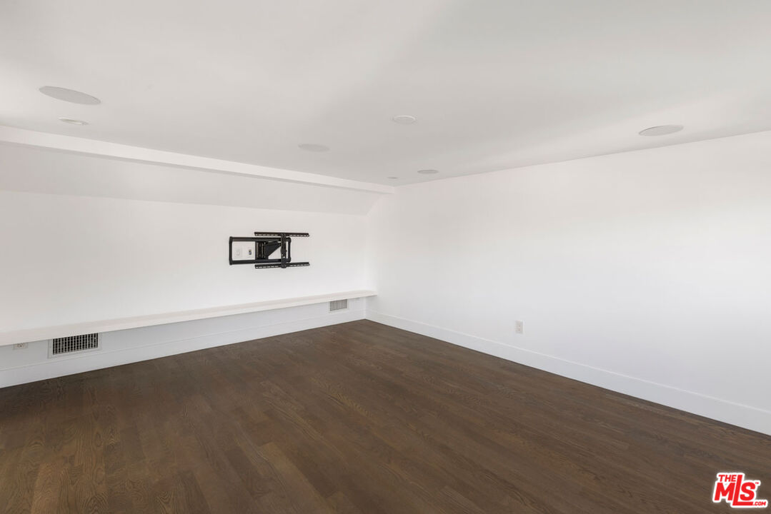 MLS #25631781 image #22