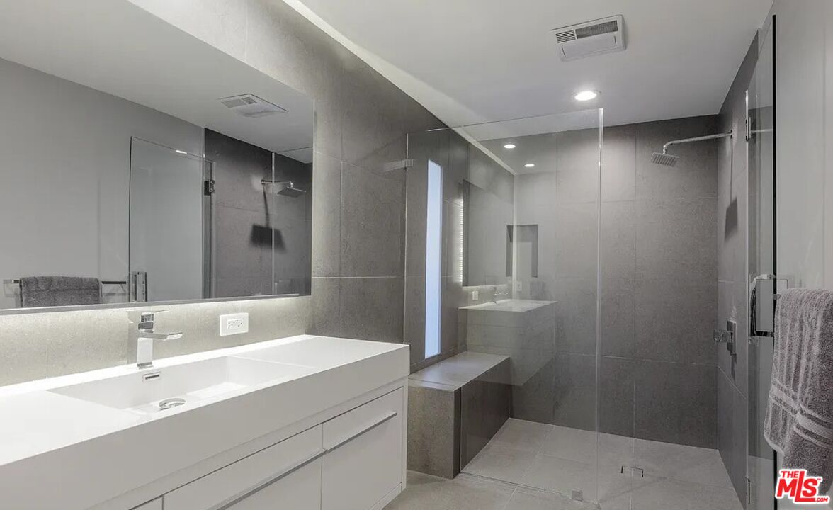 MLS #25631935 image #30