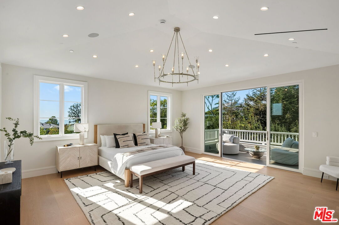 MLS #25631957 image #18