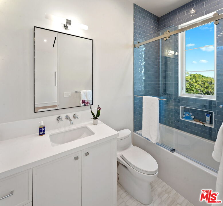 MLS #25631957 image #27