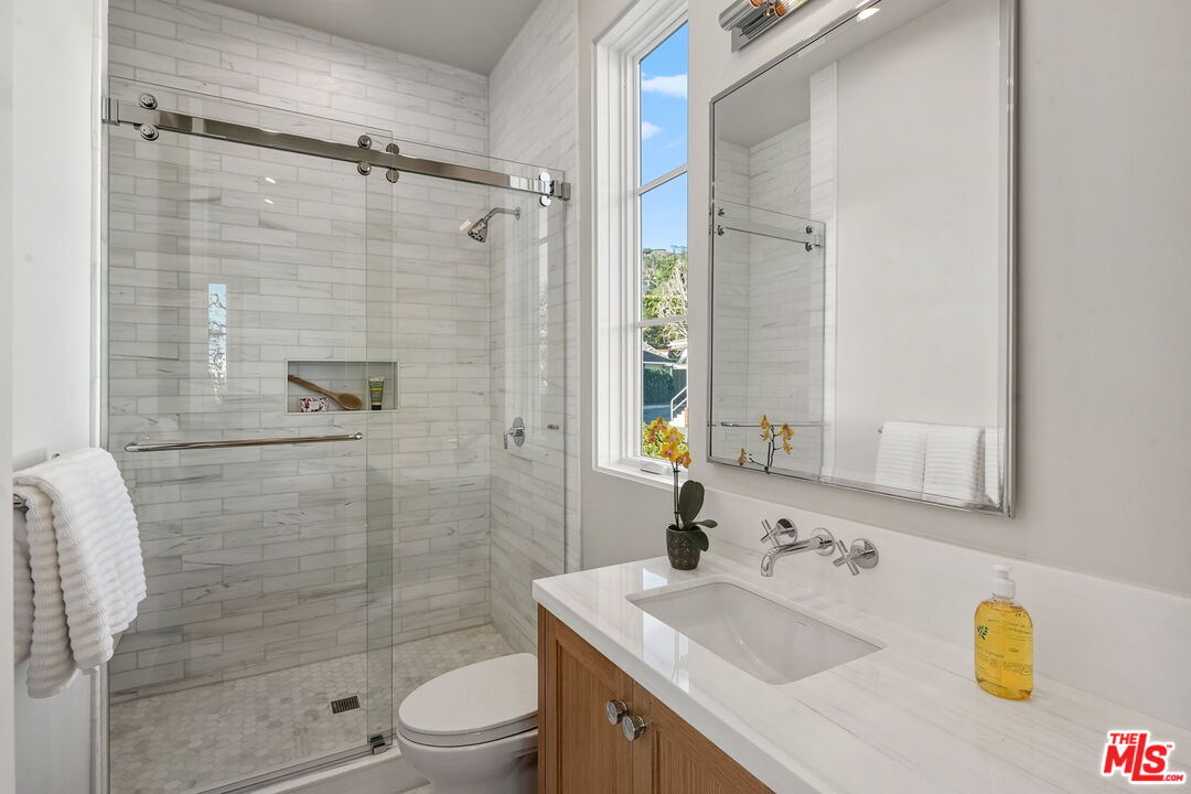 MLS #25631957 image #29