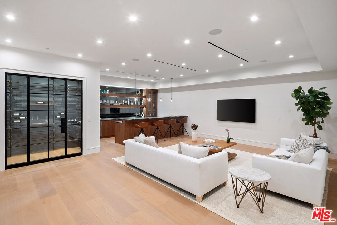 MLS #25631957 image #30