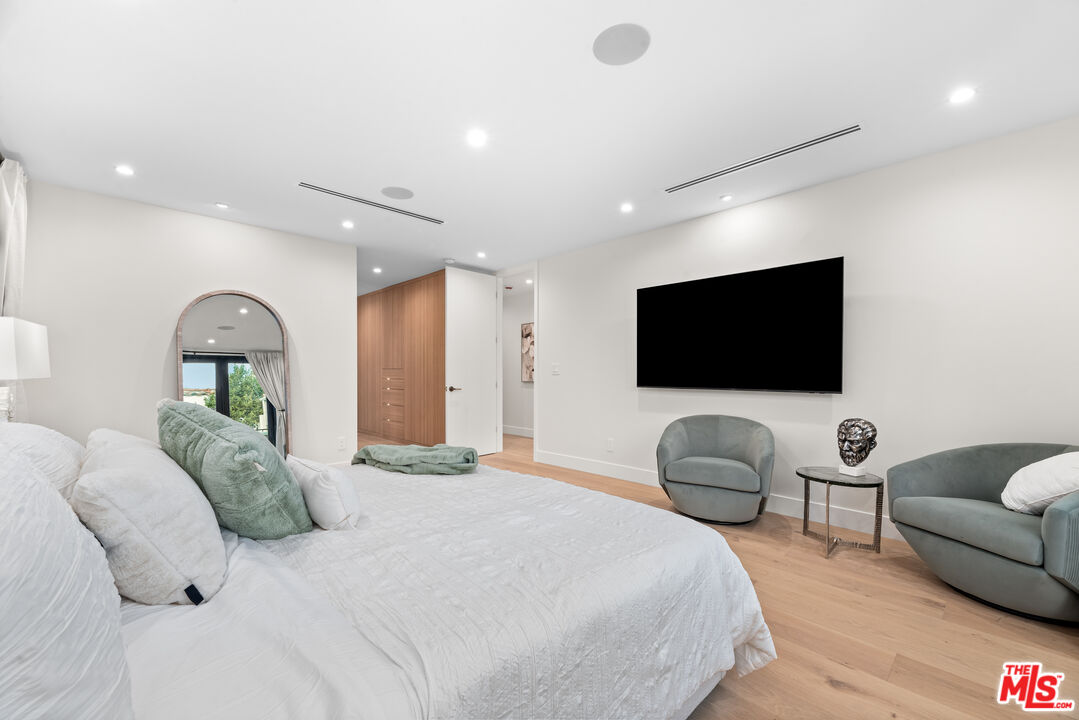 MLS #26632009 image #13