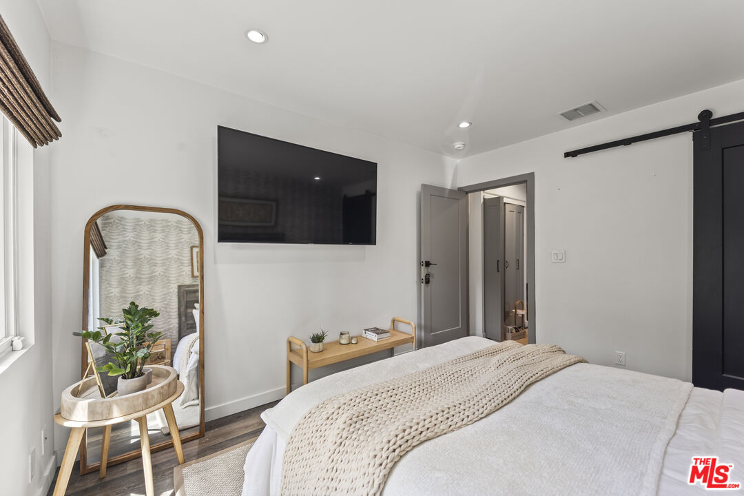 MLS #26632457 image #17