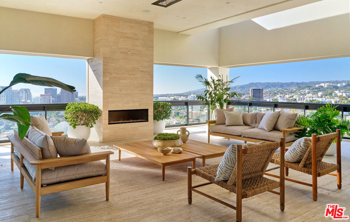 MLS #26632765 image #2