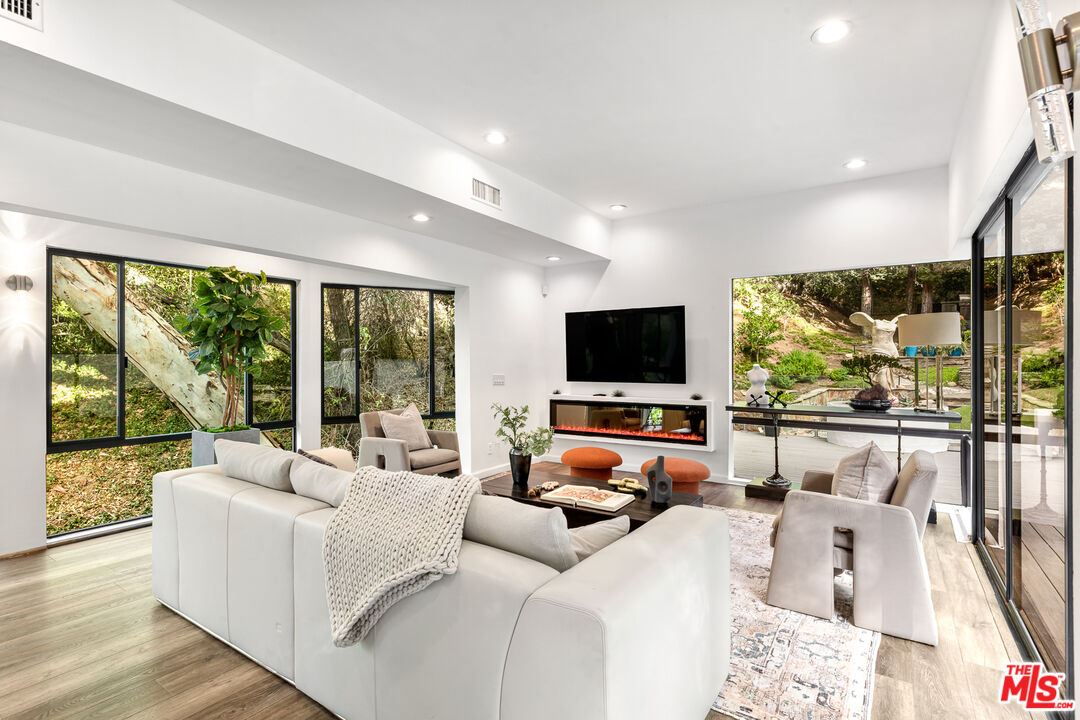 MLS #26632797 image #9