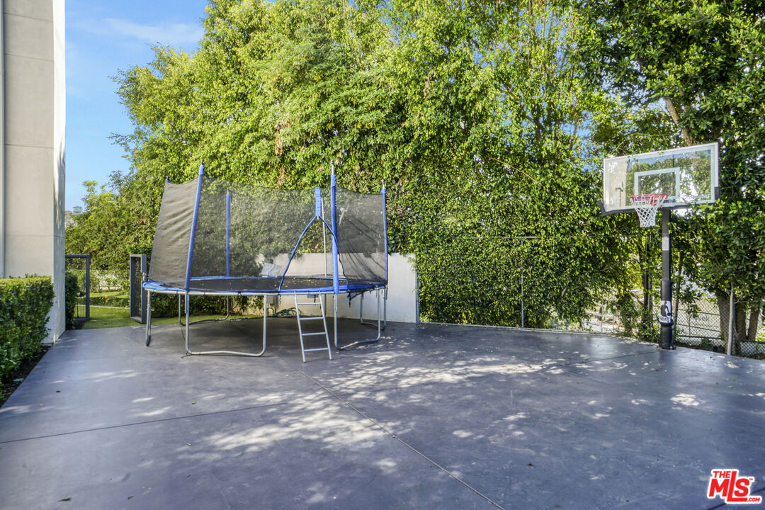 MLS #26632939 image #26