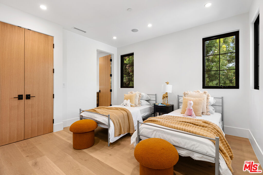 MLS #26632949 image #30