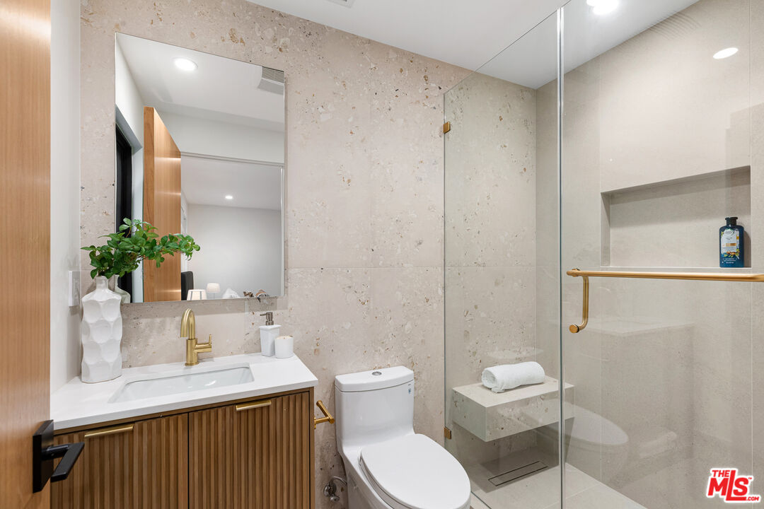 MLS #26632949 image #40