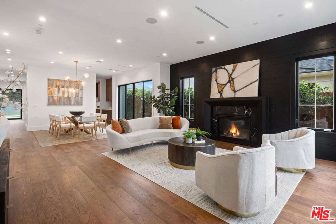 MLS #26632951 image #2