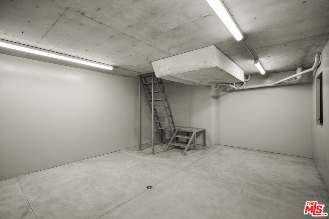 MLS #26632997 image #35