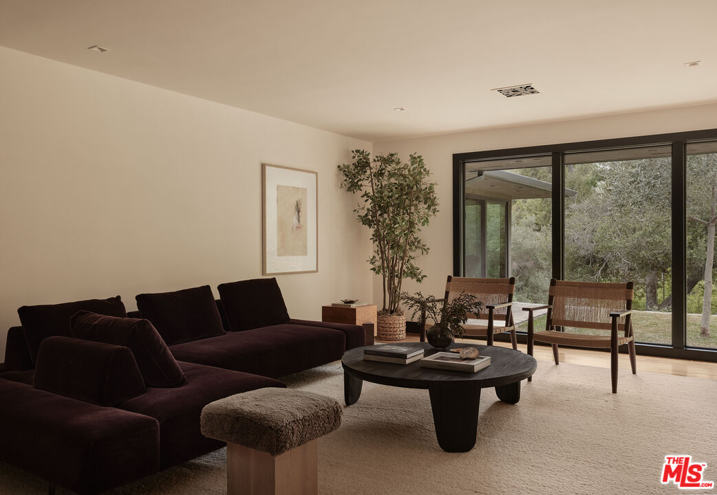 MLS #26632997 image #4