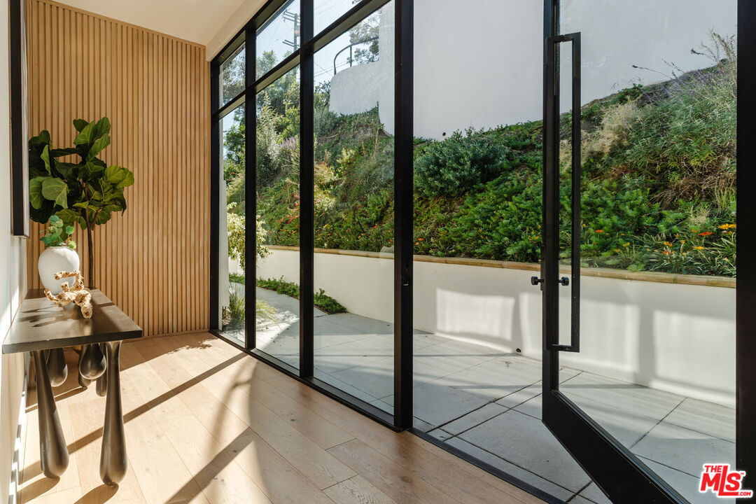 MLS #26633167 image #2