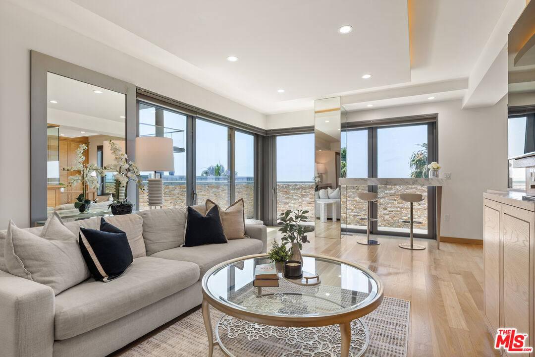 MLS #26633597 image #1