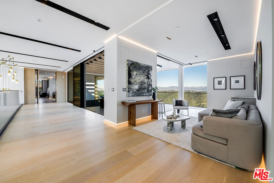 MLS #26633745 image #12