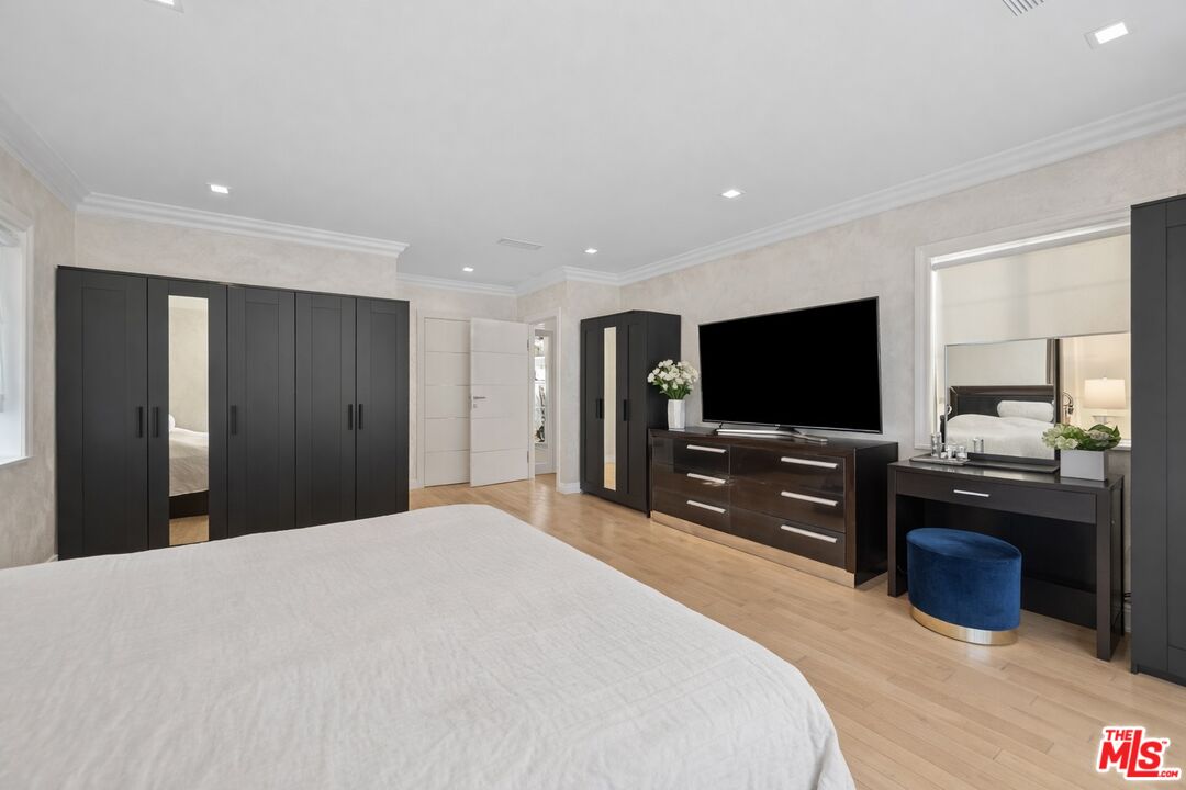 MLS #26633881 image #10