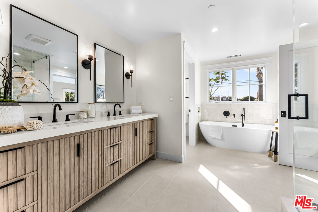 MLS #26633917 image #15