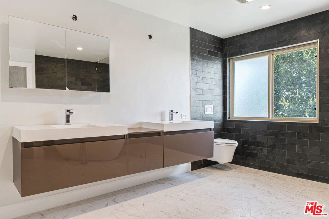 MLS #26634025 image #16