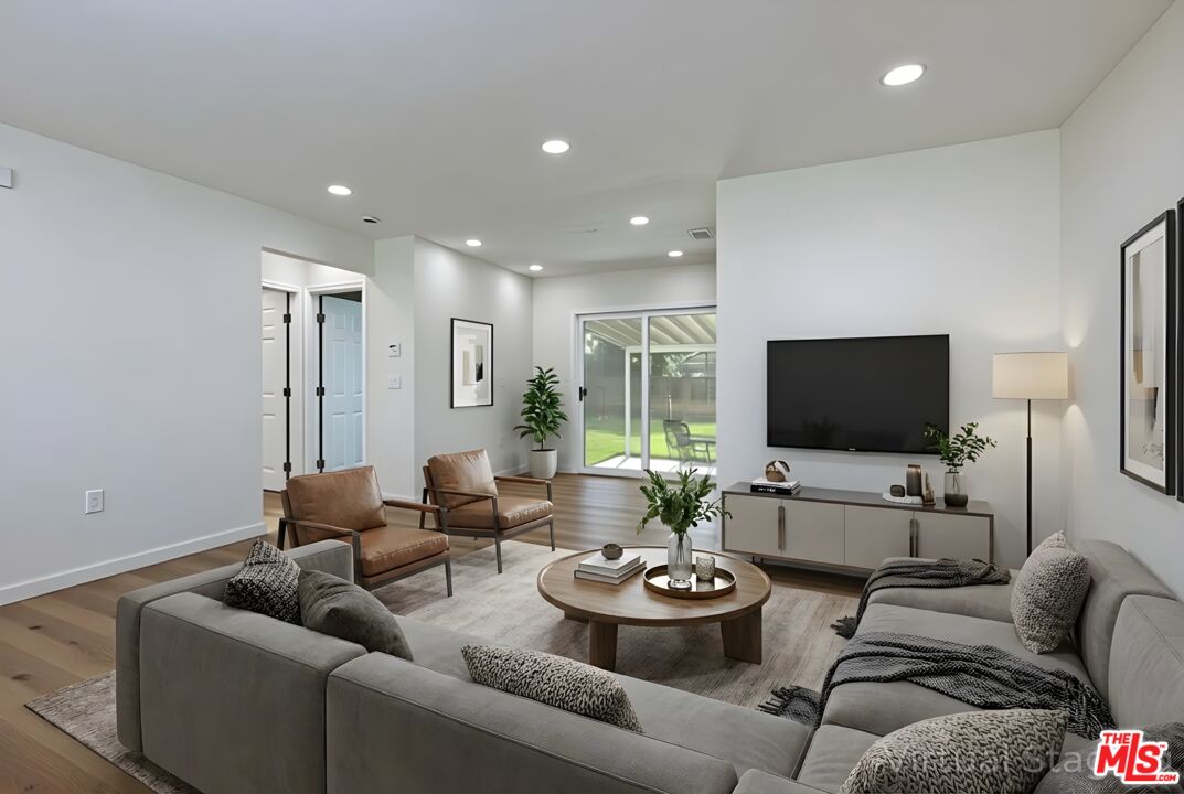 MLS #26634517 image #1