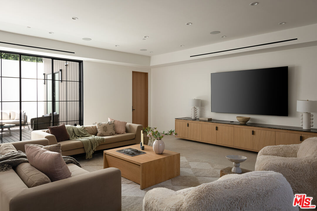 MLS #26634755 image #42