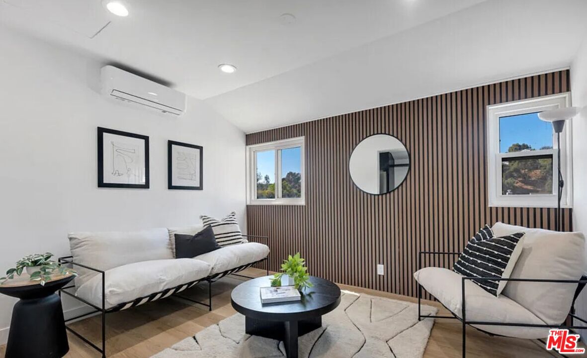 MLS #26634757 image #43