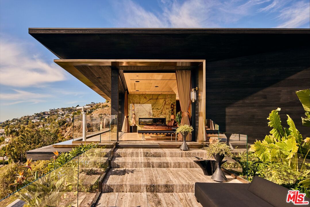 MLS #26634975 image #20