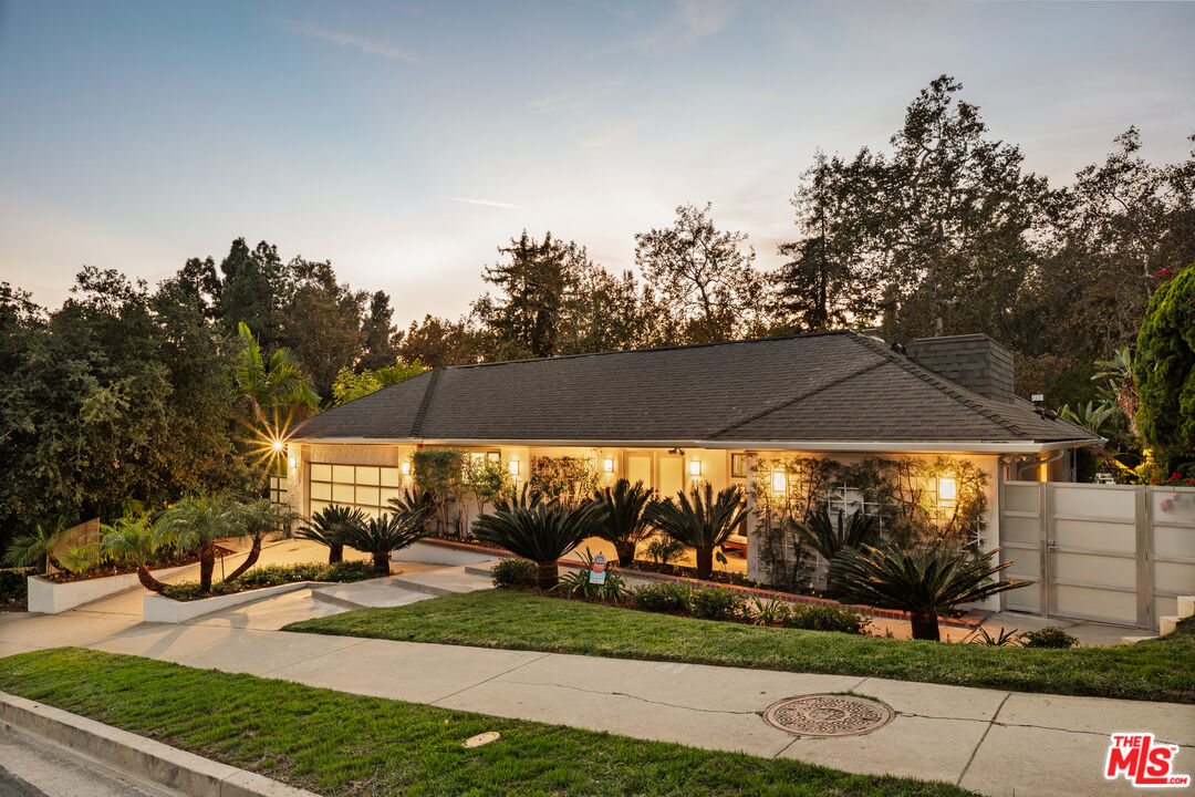 MLS #26635033 image #0