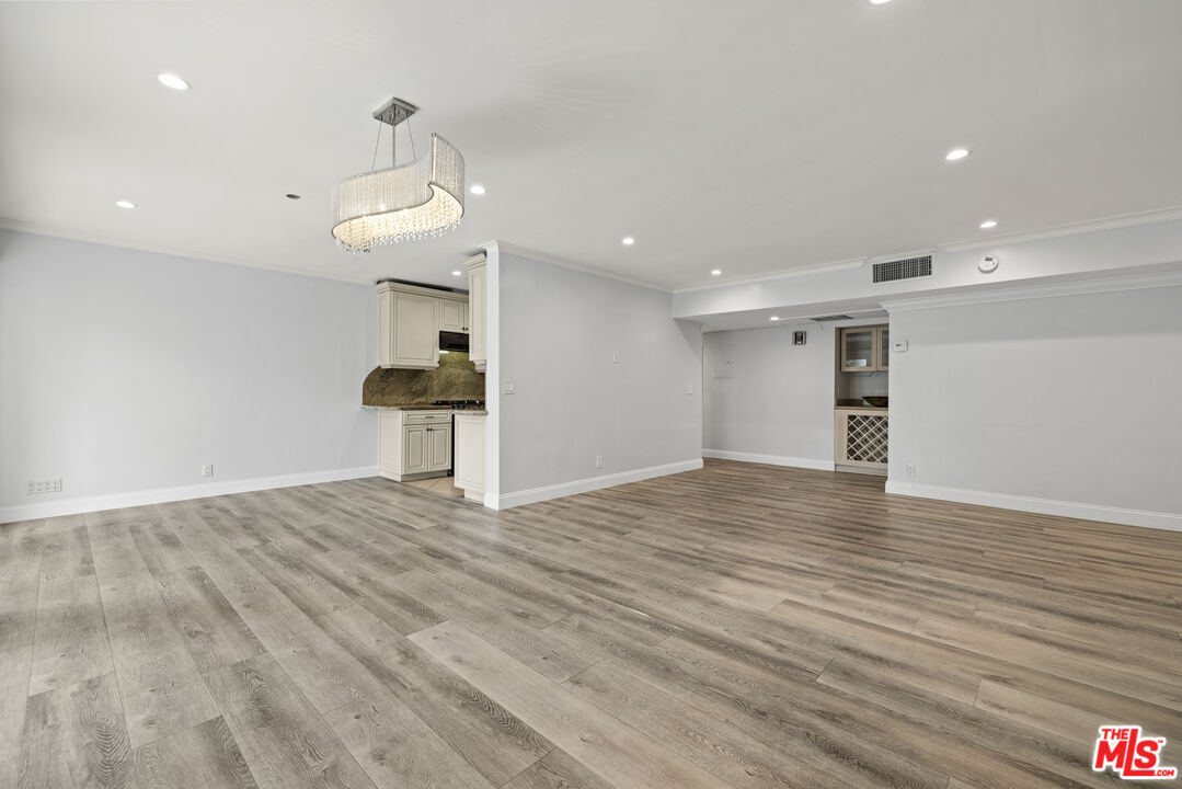 MLS #26635097 image #1