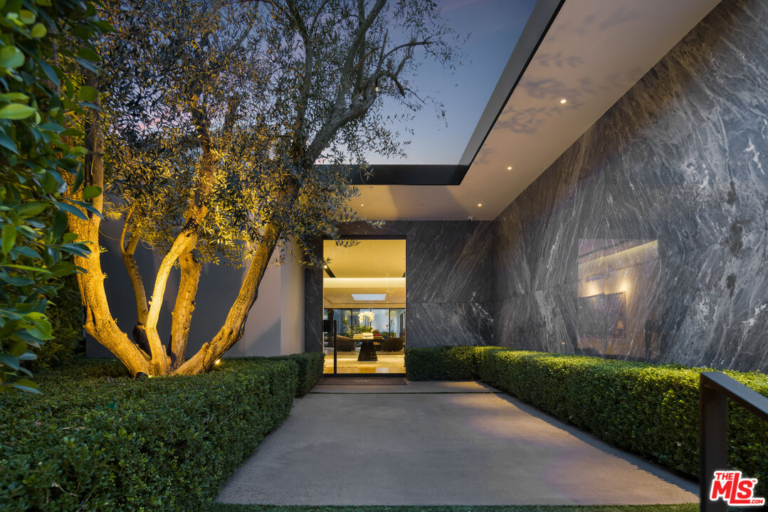 MLS #26635351 image #1